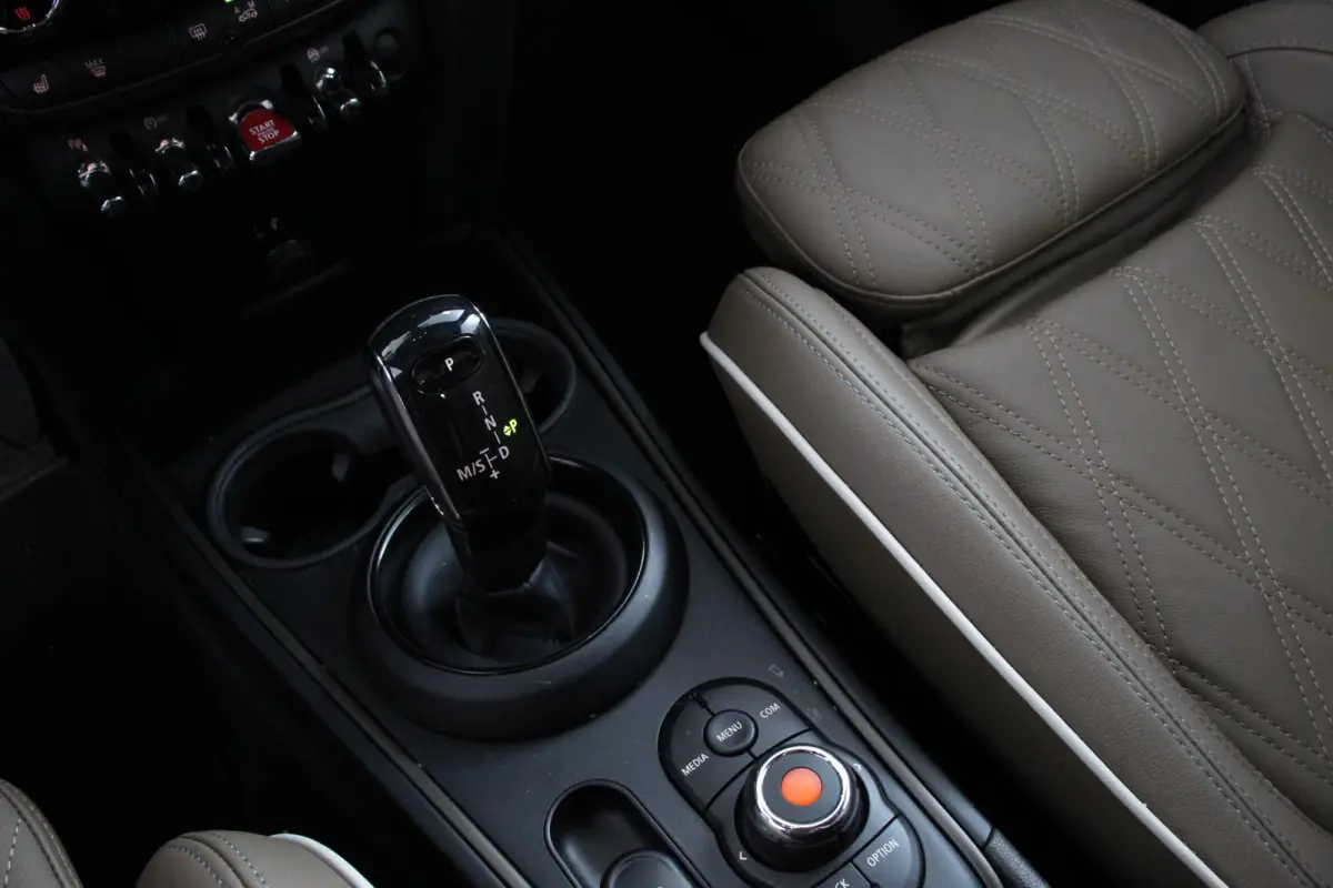 1.5 Automaat Cooper Salt Climate Control Lederen bekleding Cruise Control Parkeersensoren V+A Getinte ramen