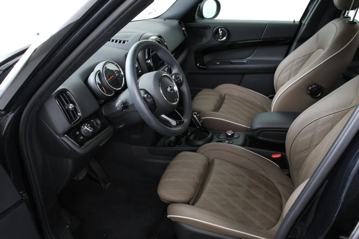 1.5 Automaat Cooper Salt Climate Control Lederen bekleding Cruise Control Parkeersensoren V+A Getinte ramen