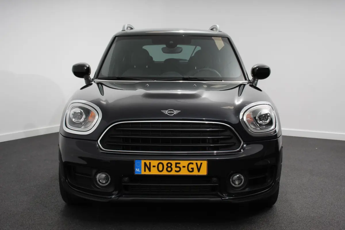 1.5 Automaat Cooper Salt Climate Control Lederen bekleding Cruise Control Parkeersensoren V+A Getinte ramen