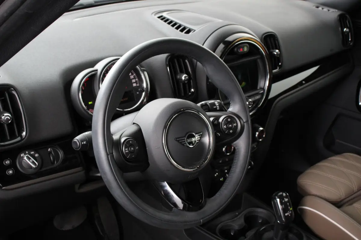 1.5 Automaat Cooper Salt Climate Control Lederen bekleding Cruise Control Parkeersensoren V+A Getinte ramen