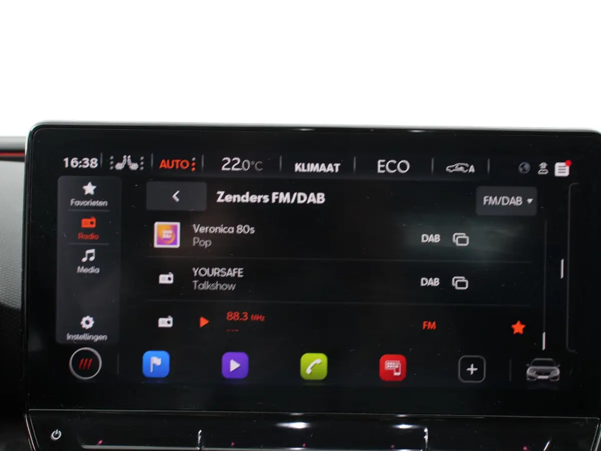 1.4 e-Hybrid VZ 245 pk DSG Wegklapbare trekhaak Navigatie Apple CarPlay Android Auto Camera Parkeerhulp  Adaptive Cruise Control Dodehoekdetectie Stoel- en stuurverwarming Full Led Climate C
