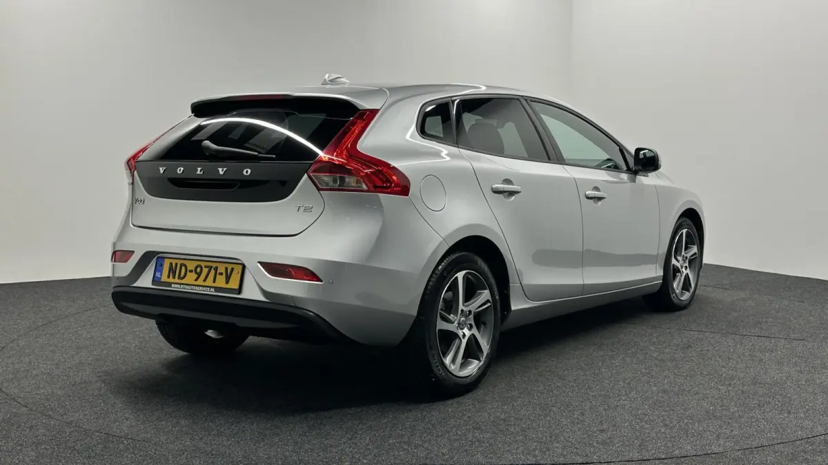 2.0 T2 Summum NAVI LM CRUISE STOELVERWARMING 108000 KM.
