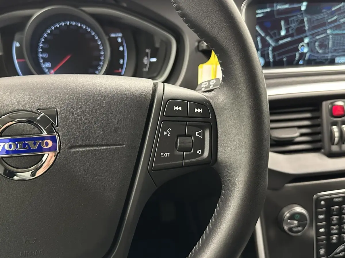 2.0 T2 Summum NAVI LM CRUISE STOELVERWARMING 108000 KM.