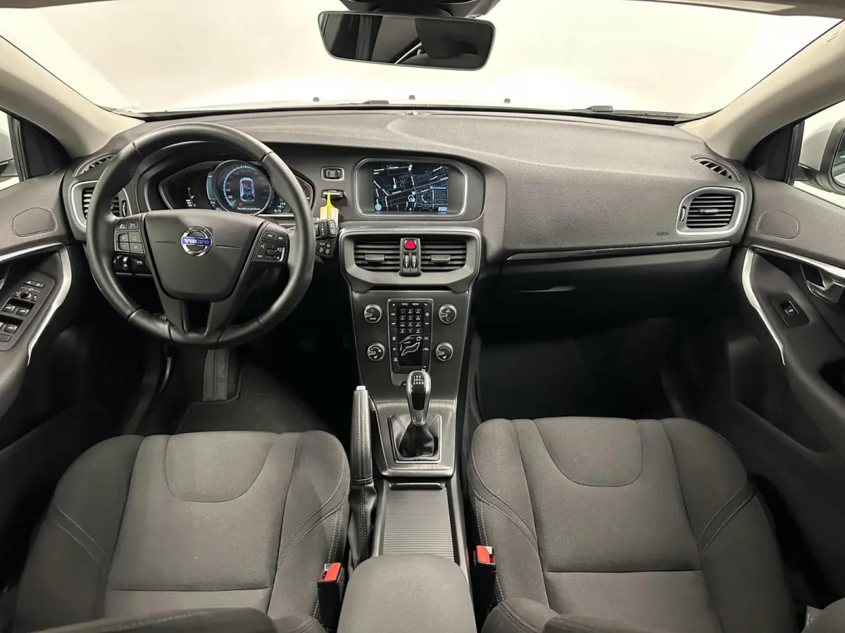 2.0 T2 Summum NAVI LM CRUISE STOELVERWARMING 108000 KM.