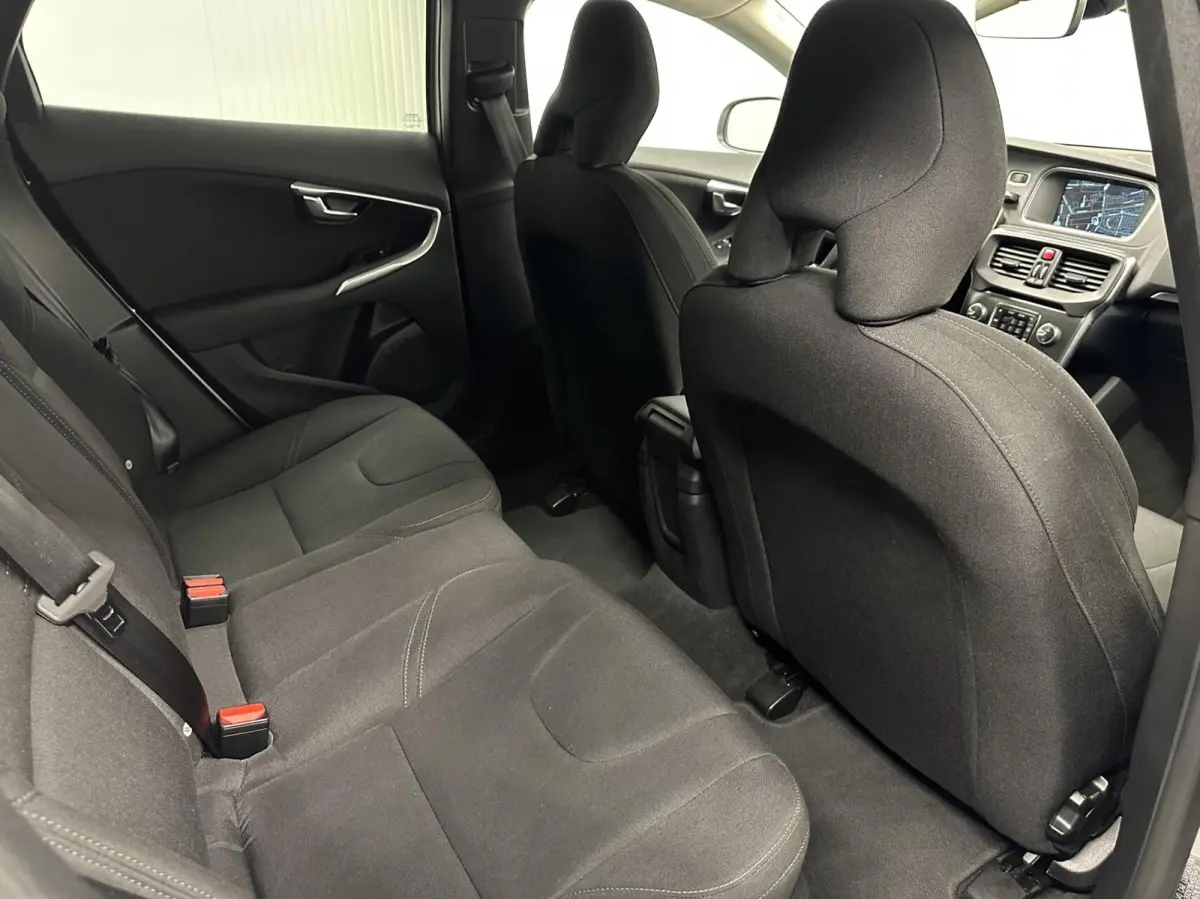 2.0 T2 Summum NAVI LM CRUISE STOELVERWARMING 108000 KM.