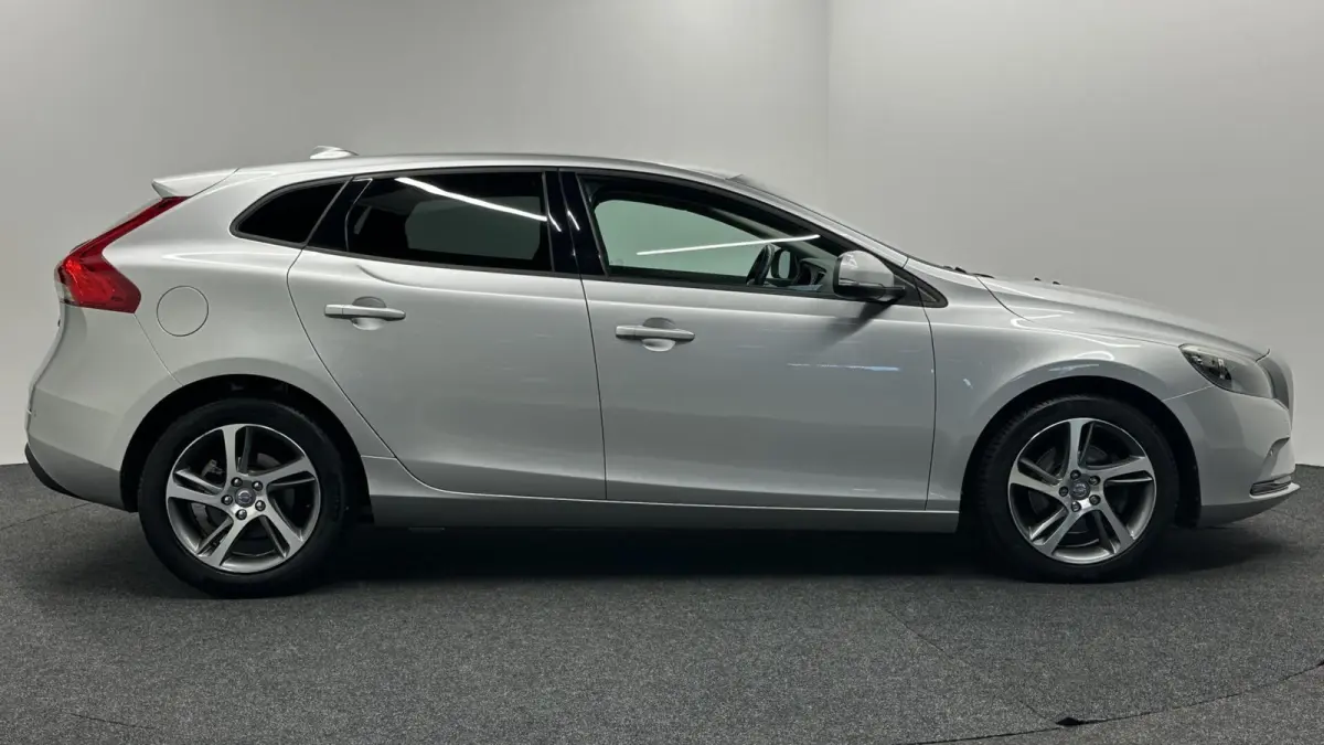 2.0 T2 Summum NAVI LM CRUISE STOELVERWARMING 108000 KM.