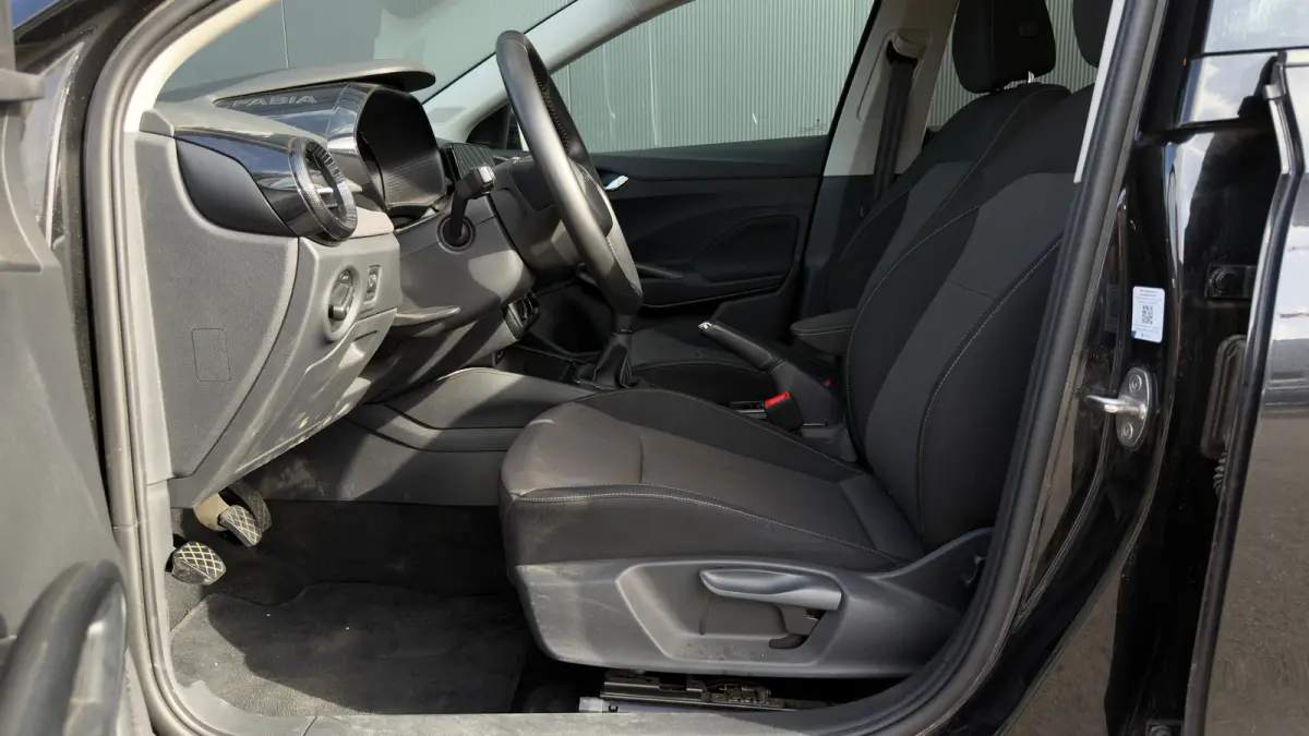 95pk 1.0 TSI Selection | Parkeersensoren Achter | Carplay | Keyless Start | 15" |