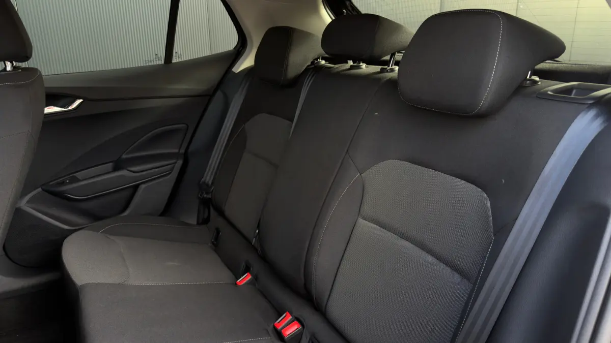 95pk 1.0 TSI Selection | Parkeersensoren Achter | Carplay | Keyless Start | 15" |