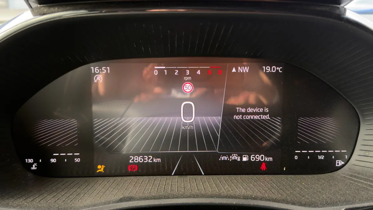 95pk 1.0 TSI Selection | Parkeersensoren Achter | Carplay | Keyless Start | 15" |