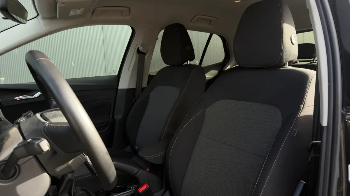 95pk 1.0 TSI Selection | Parkeersensoren Achter | Carplay | Keyless Start | 15" |