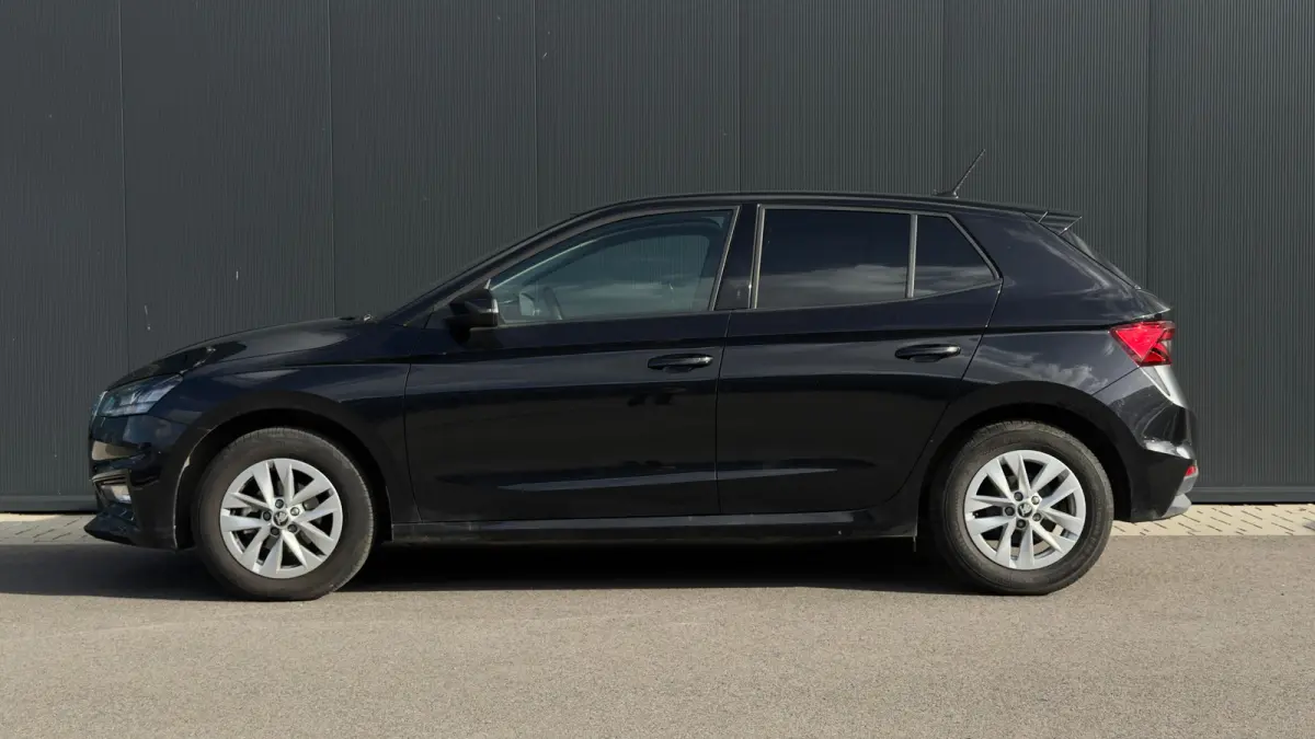 95pk 1.0 TSI Selection | Parkeersensoren Achter | Carplay | Keyless Start | 15" |