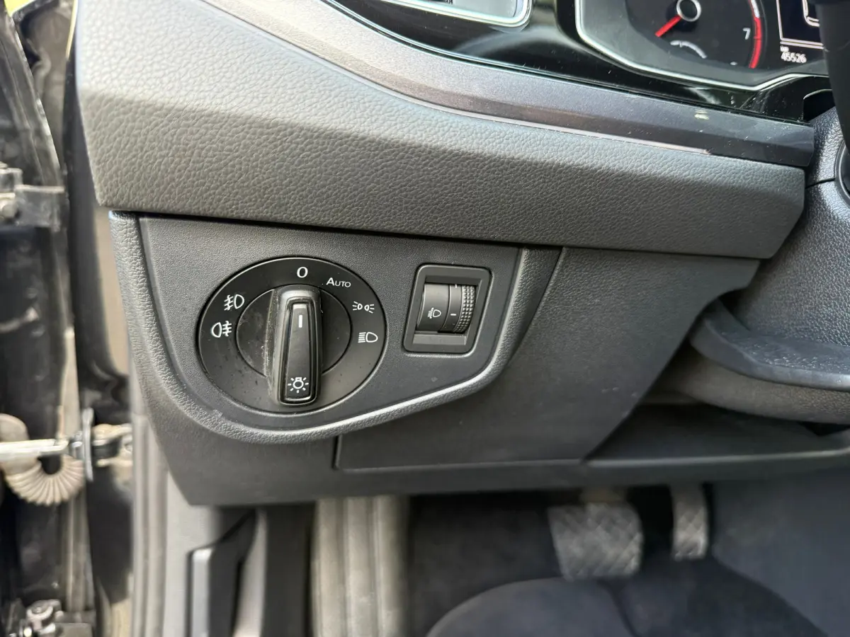1.0 TSI Highline DSG I CARPLAY I I NAVI I CLIMA I UNIEKE KM I PDC