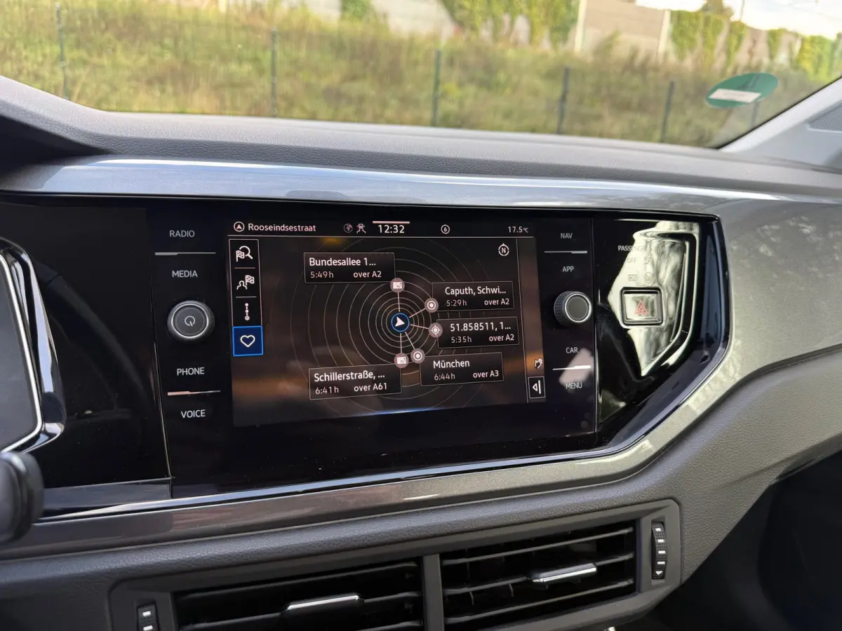 1.0 TSI Highline DSG I CARPLAY I I NAVI I CLIMA I UNIEKE KM I PDC