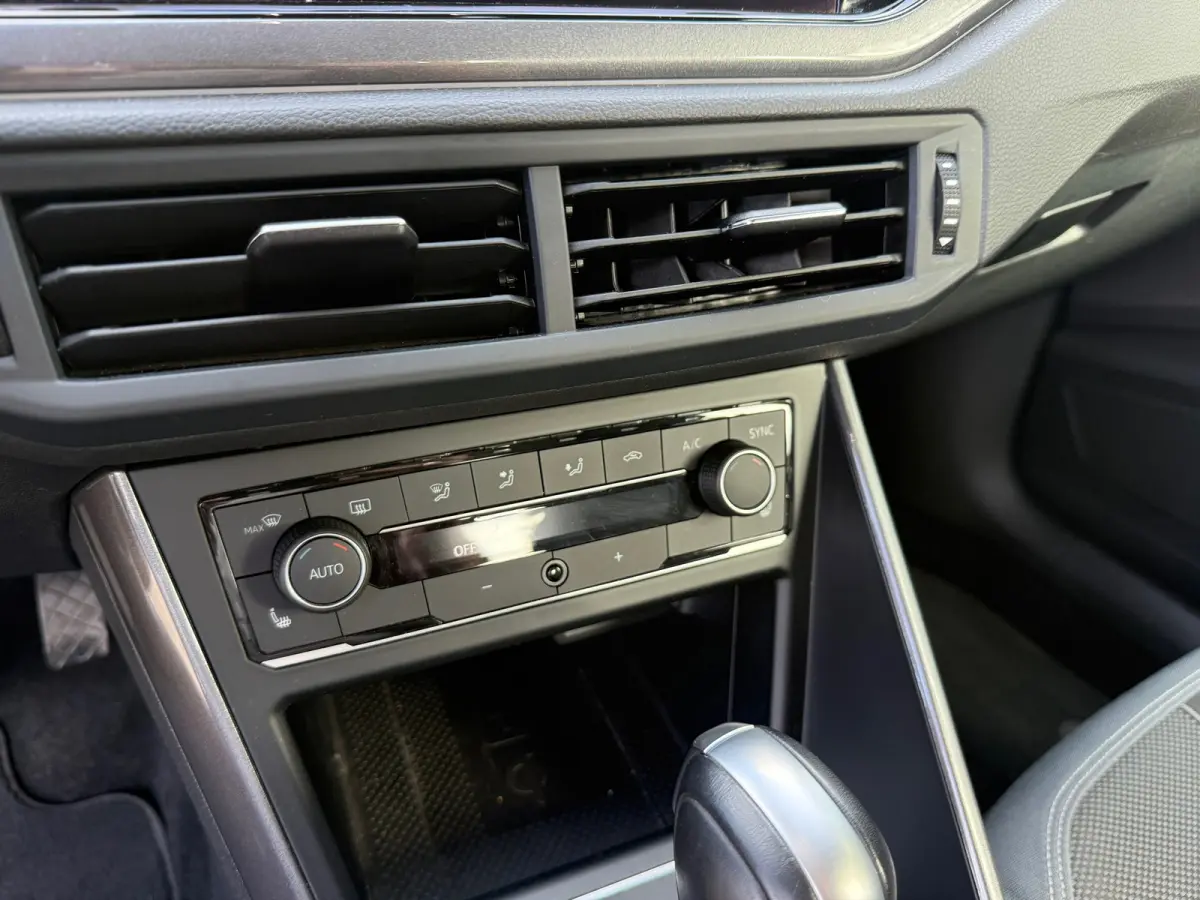 1.0 TSI Highline DSG I CARPLAY I I NAVI I CLIMA I UNIEKE KM I PDC