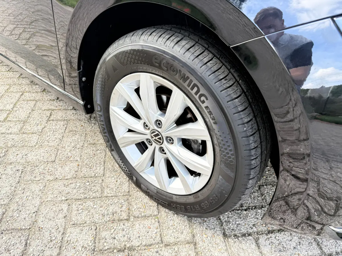1.0 TSI Highline DSG I CARPLAY I I NAVI I CLIMA I UNIEKE KM I PDC