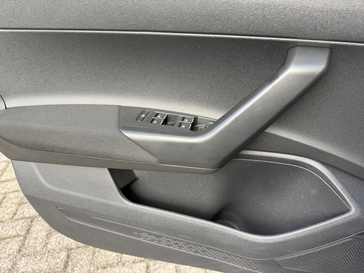 1.0 TSI Highline DSG I CARPLAY I I NAVI I CLIMA I UNIEKE KM I PDC