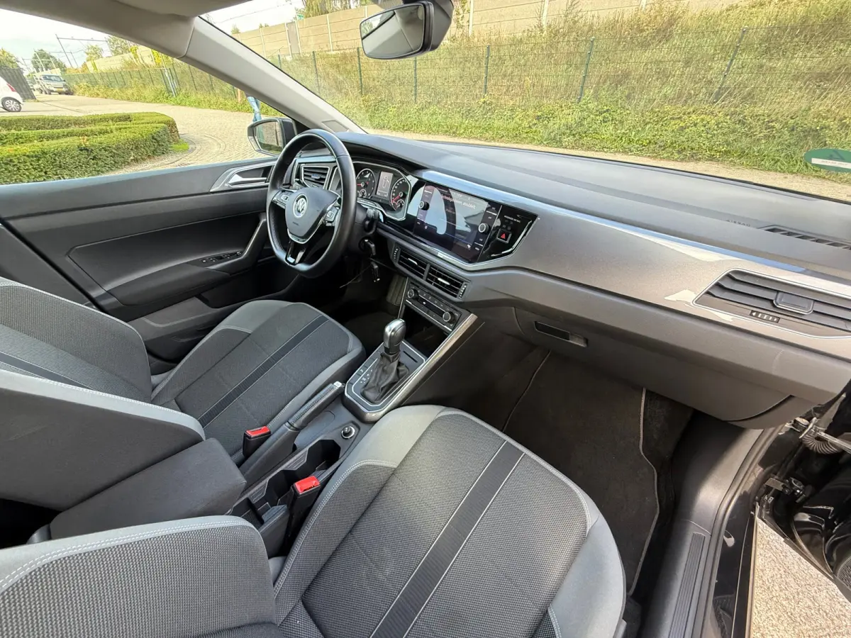 1.0 TSI Highline DSG I CARPLAY I I NAVI I CLIMA I UNIEKE KM I PDC