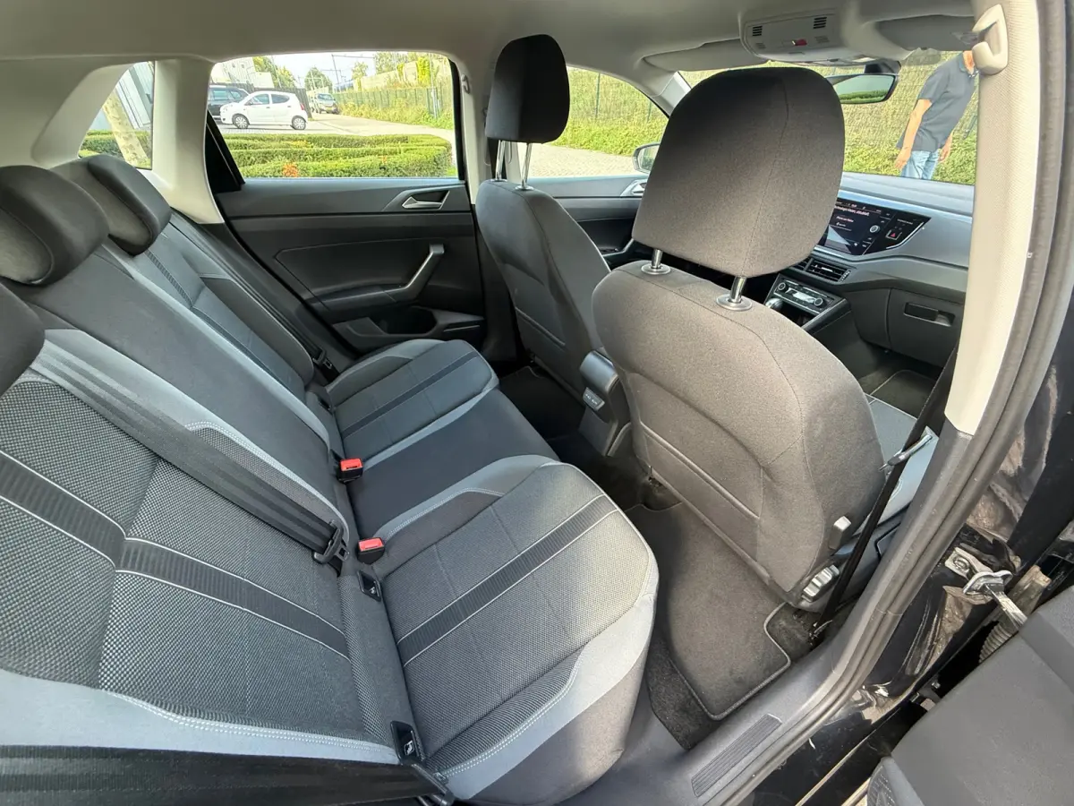 1.0 TSI Highline DSG I CARPLAY I I NAVI I CLIMA I UNIEKE KM I PDC