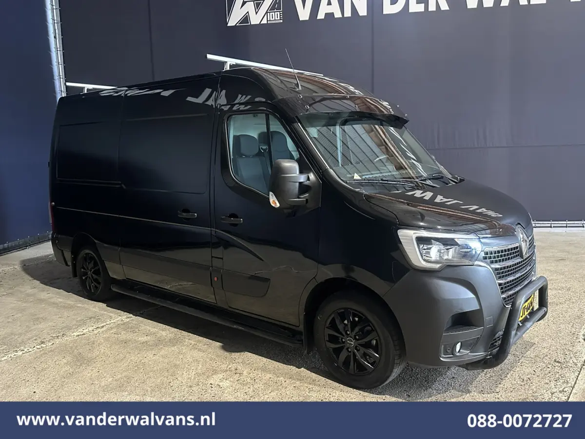 2.3 dCi 180pk L2H2 Euro6 Airco | Camera | Navigatie | LM Velgen | Cruisecontrol | LED Sidebars, 2500kg Trekhaak, Parkeersensoren, Bijrijdersbank