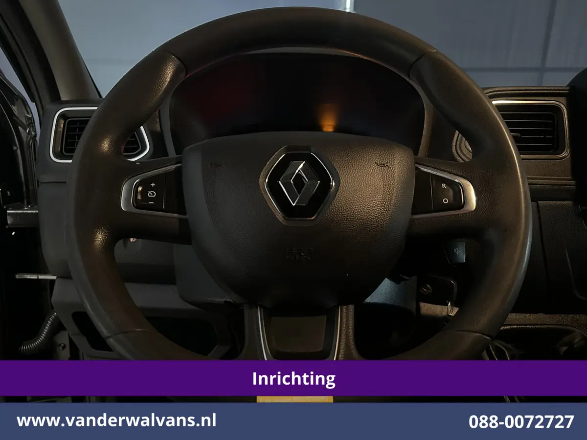 2.3 dCi 180pk L2H2 Inrichting Euro6 Airco | Camera | Navigatie | LM Velgen | Cruisecontrol | LED Sidebars, 2500kg Trekhaak, Parkeersensoren, Bijrijdersbank
