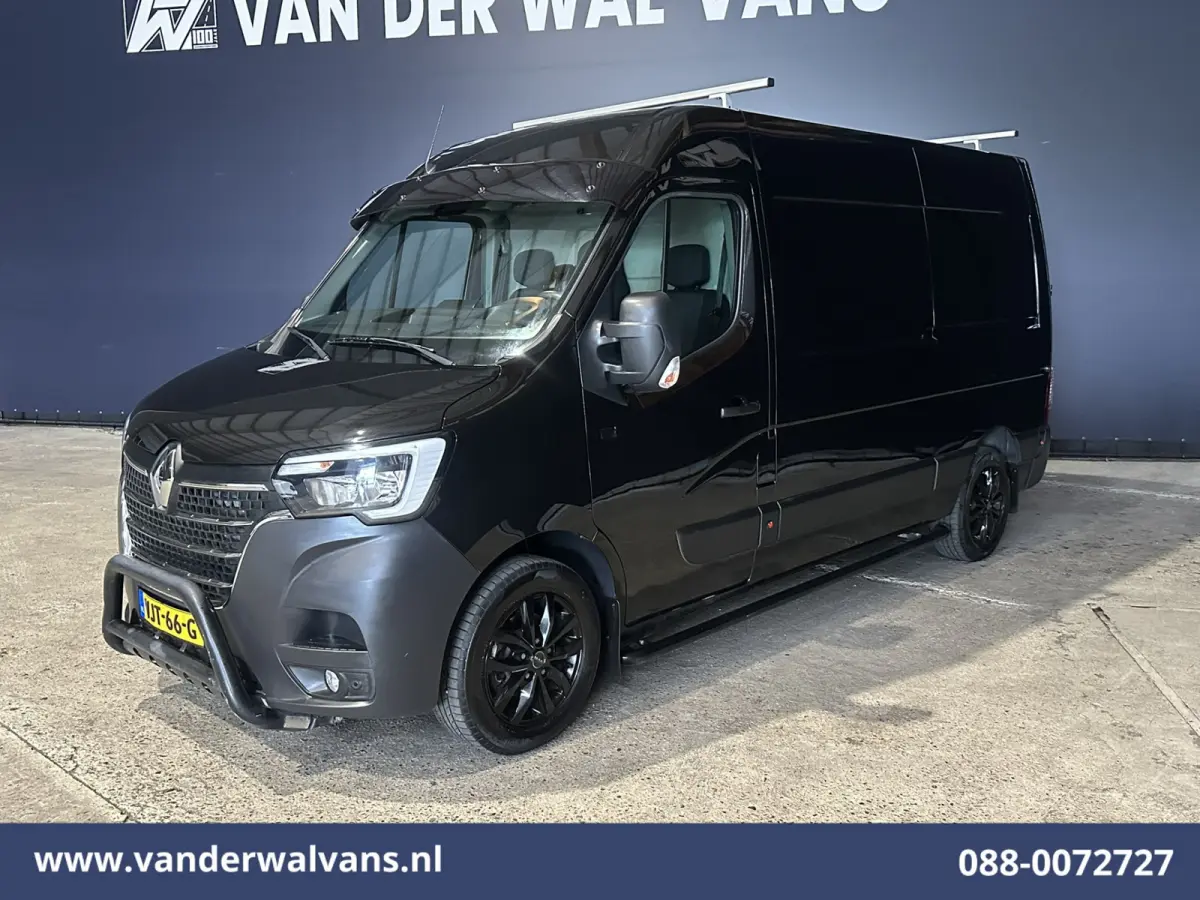 2.3 dCi 180pk L2H2 Euro6 Airco | Camera | Navigatie | LM Velgen | Cruisecontrol | LED Sidebars, 2500kg Trekhaak, Parkeersensoren, Bijrijdersbank