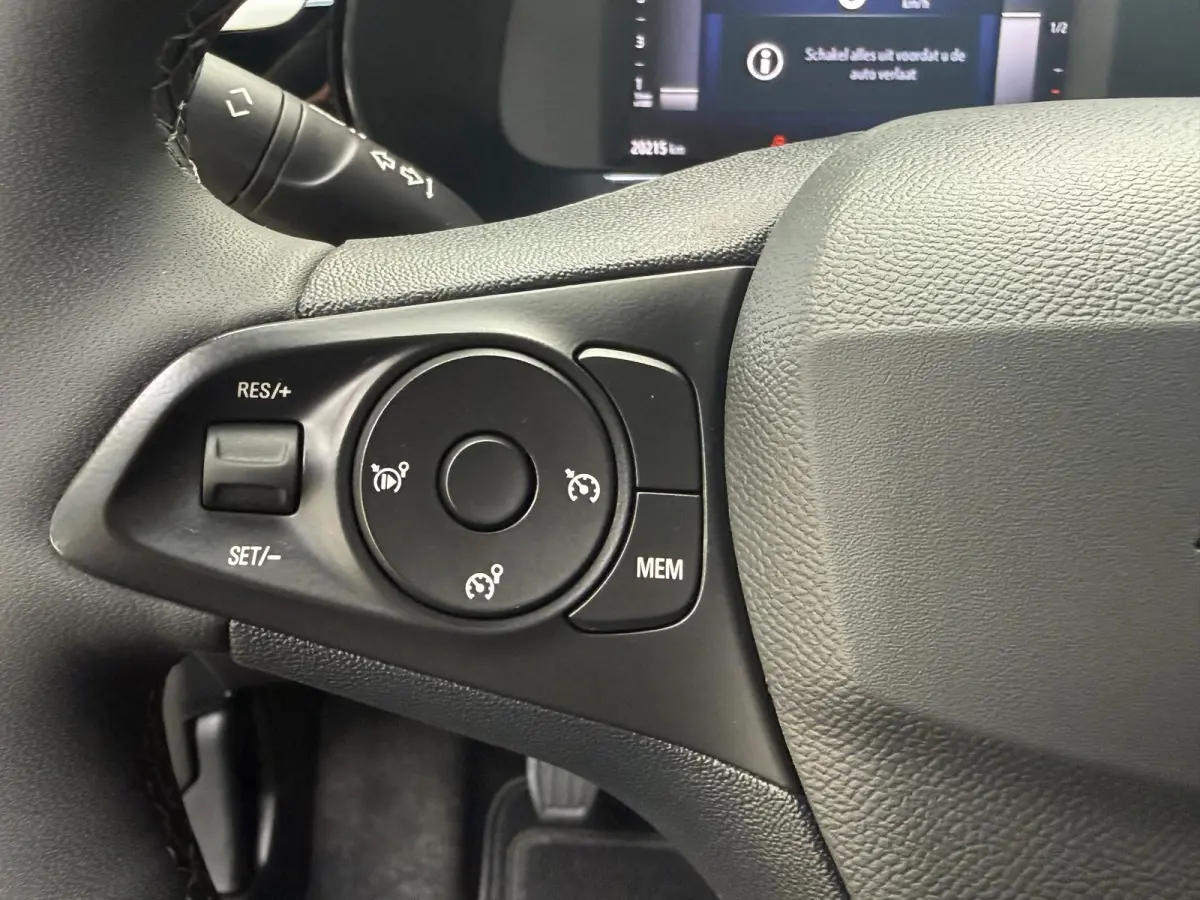 1.2 Turbo GS | PDC + Camera | LM Velgen | Apple CarPlay/Android Auto | Dodehoekdetectie |