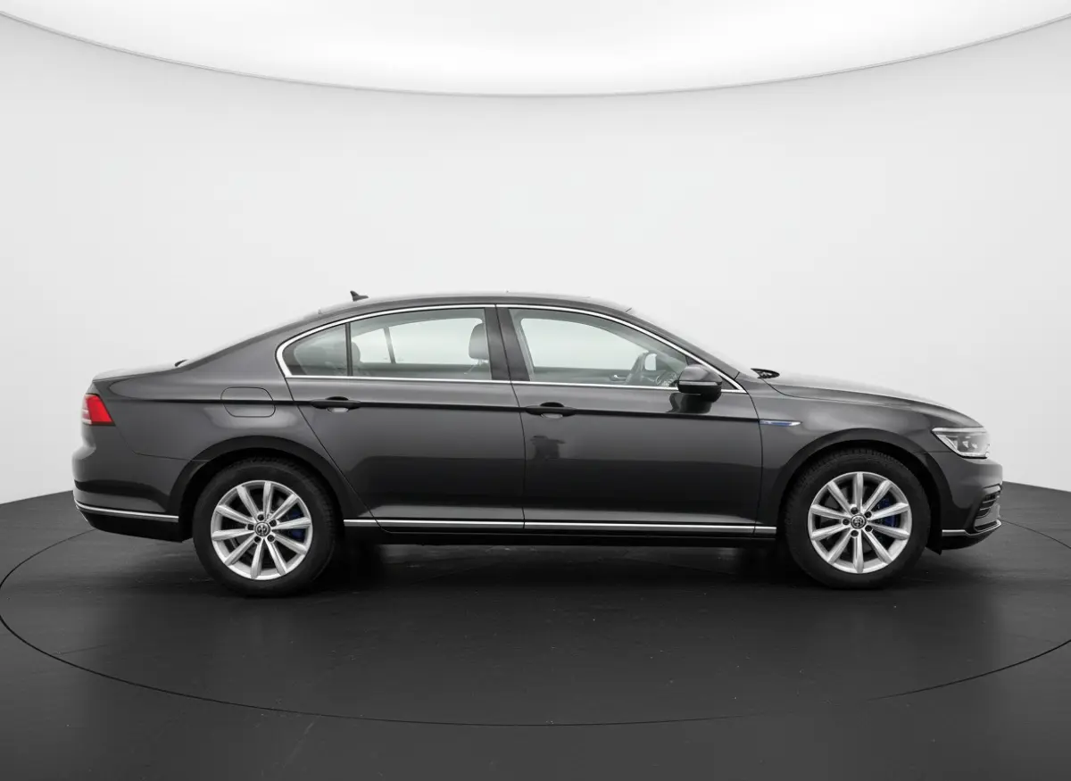 GTE 218PK DSG HYBRID BUSINESS SPORT IQ-LED/NAVI/CAMERA/TREKHAAK