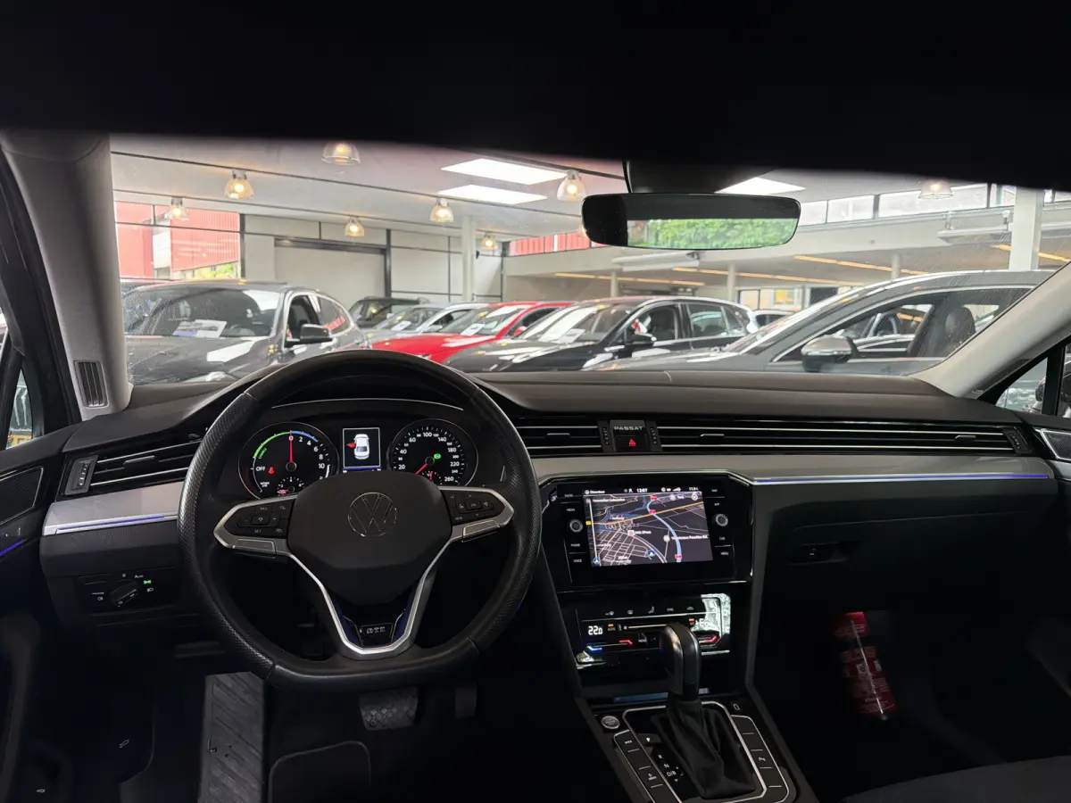 GTE 218PK DSG HYBRID BUSINESS SPORT IQ-LED/NAVI/CAMERA/TREKHAAK