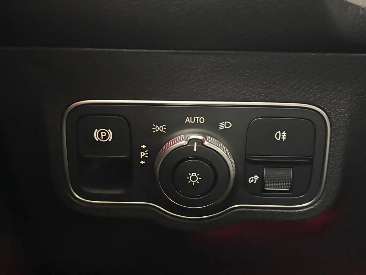 200 4MATIC Luxury Line - Cruise - Stoelverwarming - Camera