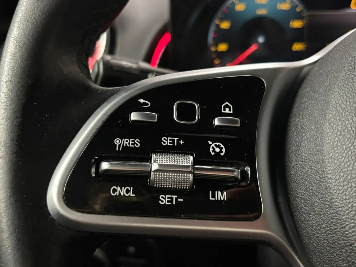 200 4MATIC Luxury Line - Cruise - Stoelverwarming - Camera