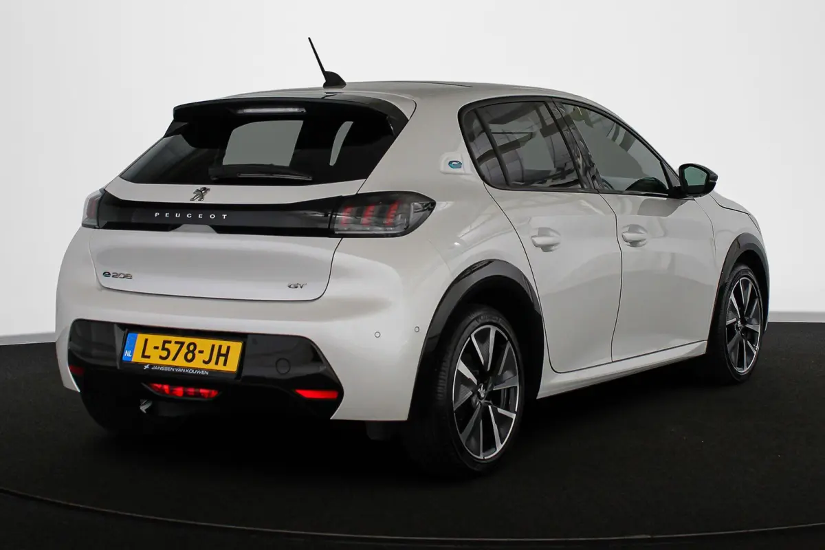 EV GT Pack 50 kWh Panoramadak Stoelverwarming Achteruitrijcamera