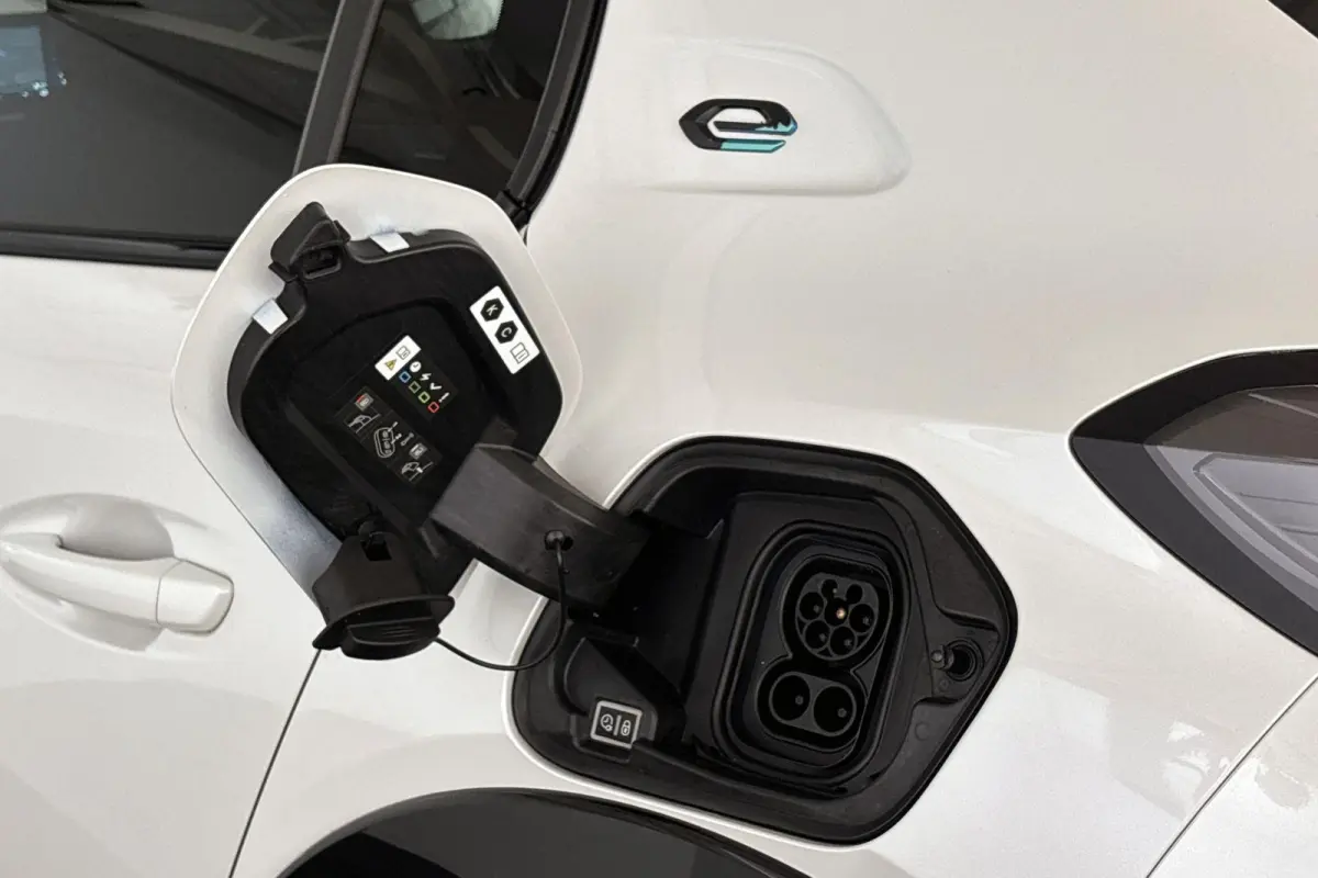 EV GT Pack 50 kWh Panoramadak Stoelverwarming Achteruitrijcamera