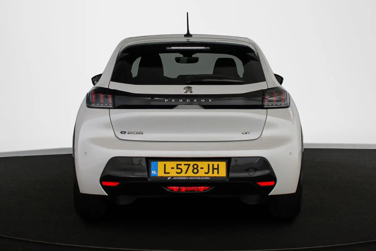 EV GT Pack 50 kWh Panoramadak Stoelverwarming Achteruitrijcamera