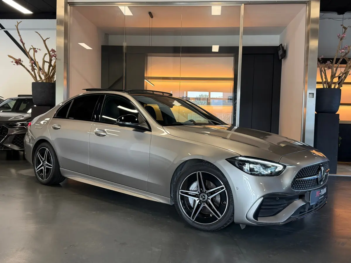 180 AMG Night Panorama Sfeerverl. Camera