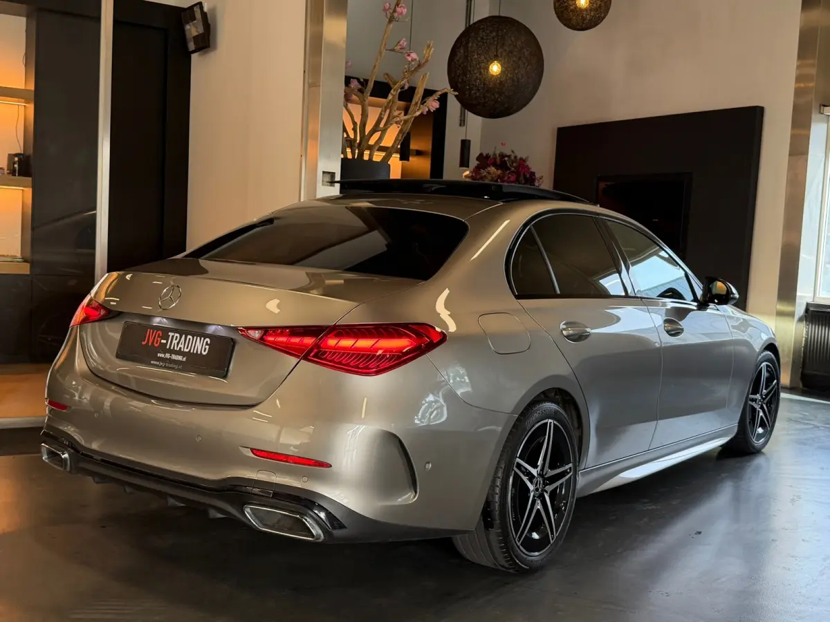 180 AMG Night Panorama Sfeerverl. Camera