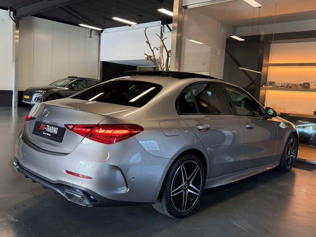 180 AMG Night Panorama Sfeerverl. Camera