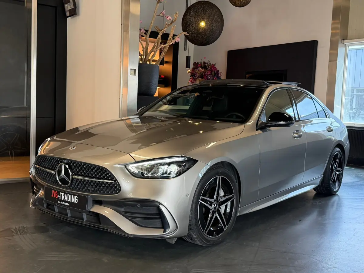 180 AMG Night Panorama Sfeerverl. Camera