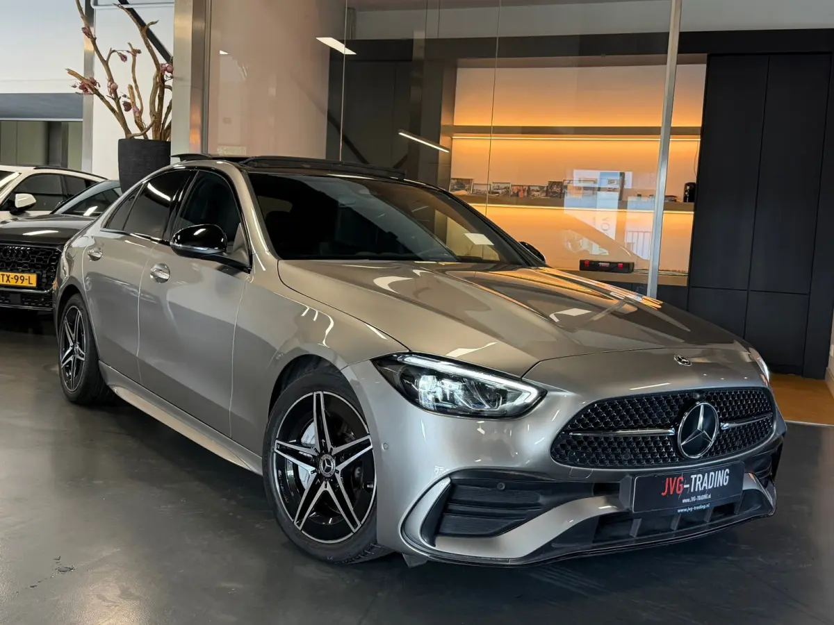 180 AMG Night Panorama Sfeerverl. Camera