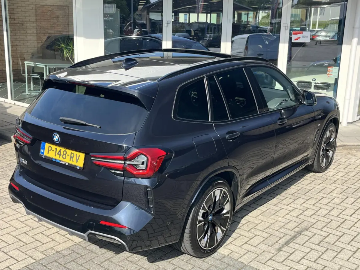 High Executive 80 kWh M-SPORT SOH 99% PANO+TREKHAAK