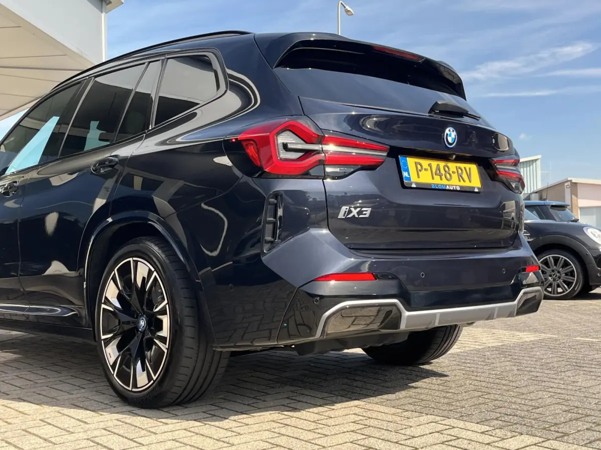 High Executive 80 kWh M-SPORT SOH 99% PANO+TREKHAAK