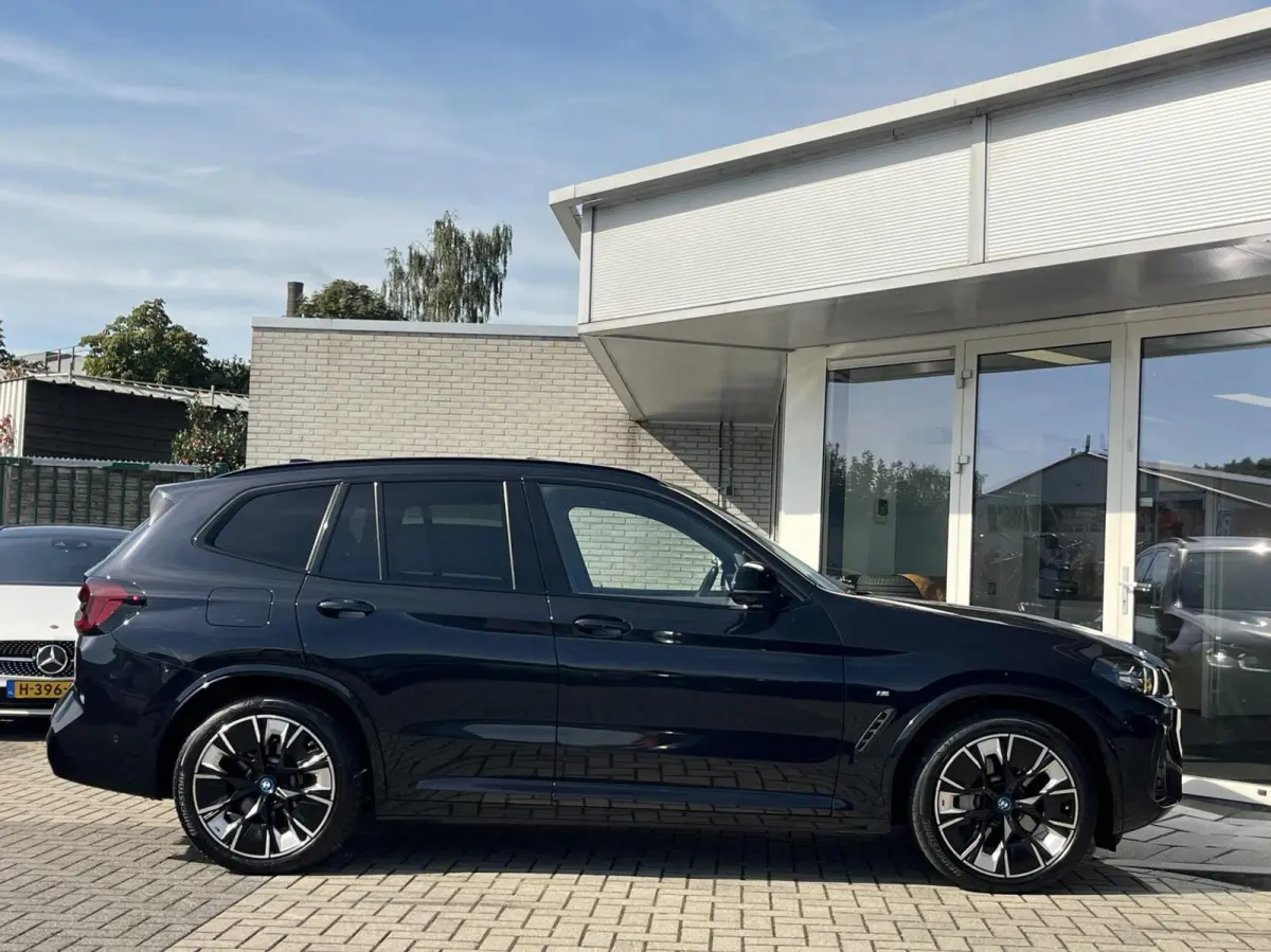 High Executive 80 kWh M-SPORT SOH 99% PANO+TREKHAAK