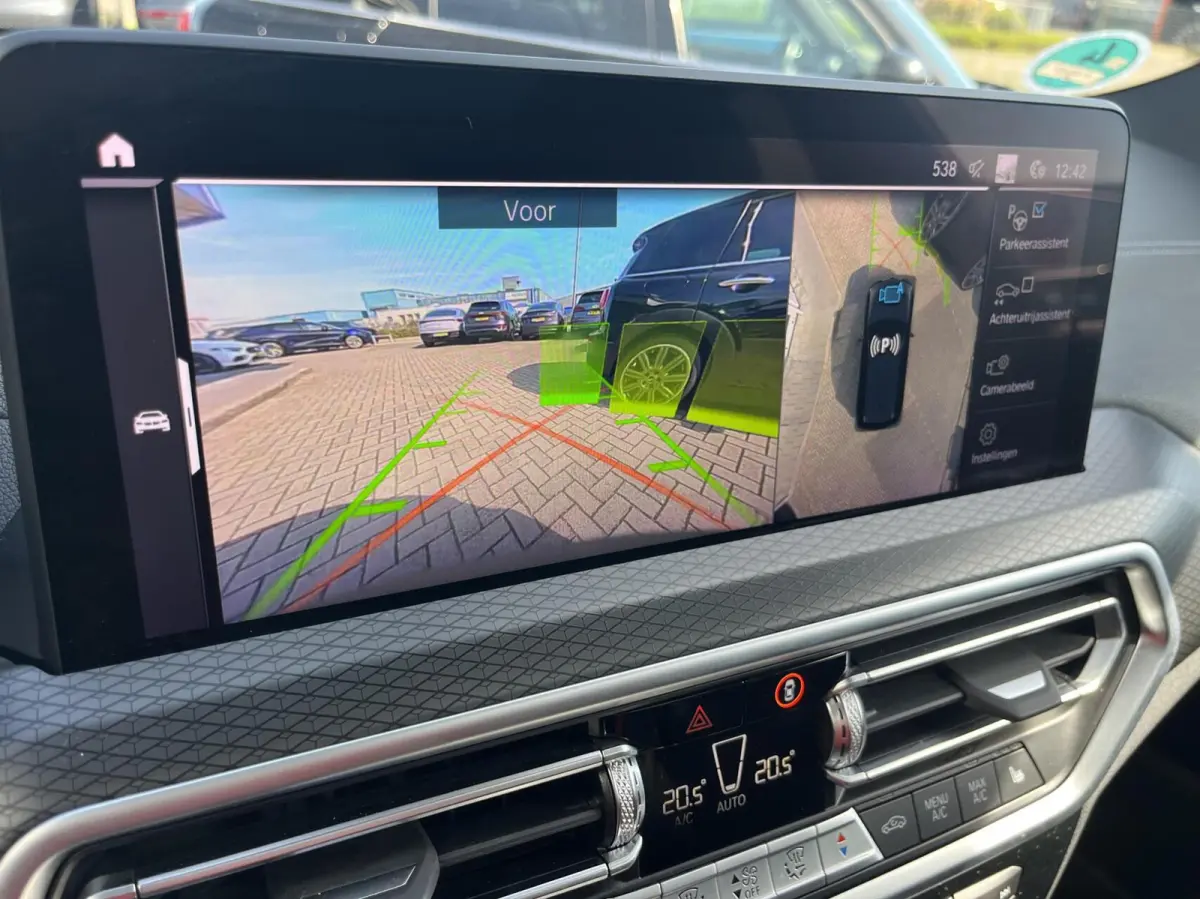 High Executive 80 kWh M-SPORT SOH 99% PANO+TREKHAAK