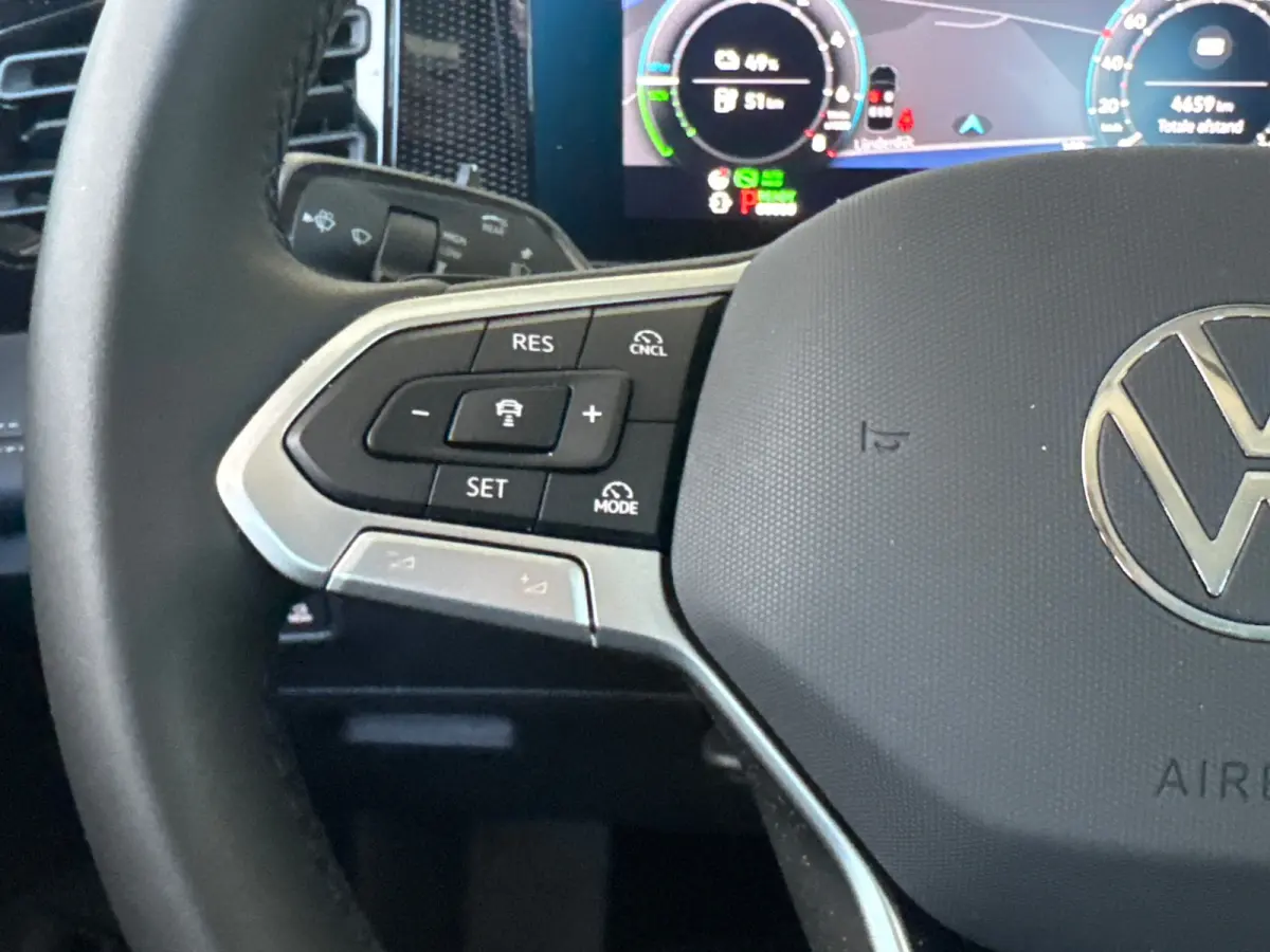 1.5 TSI 204PK eHybrid DSG LIFE 360°CAMERA/HARMAN-KARDON/HEAD-UP/TREKHAAK *Fabrieksgarantie 2030*