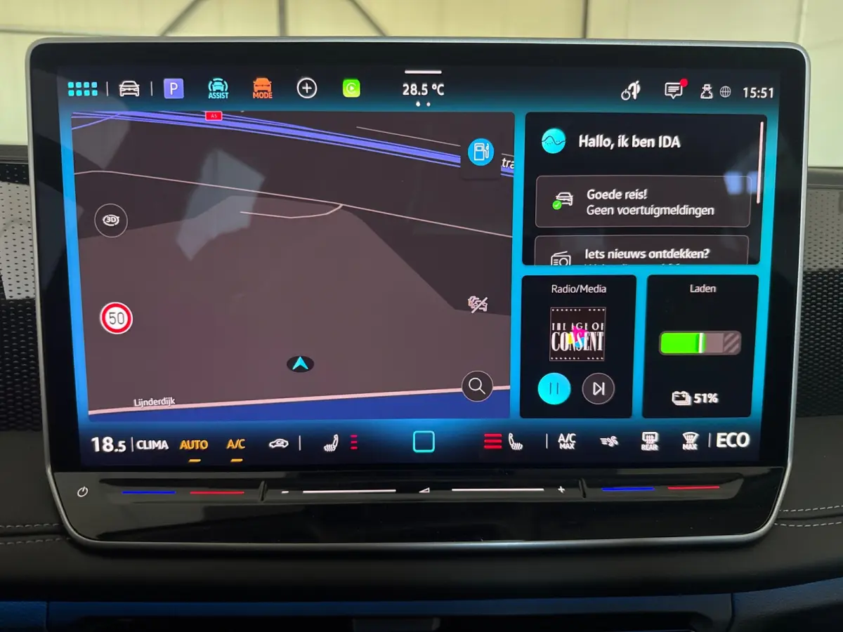 1.5 TSI 204PK eHybrid DSG LIFE 360°CAMERA/HARMAN-KARDON/HEAD-UP/TREKHAAK *Fabrieksgarantie 2030*