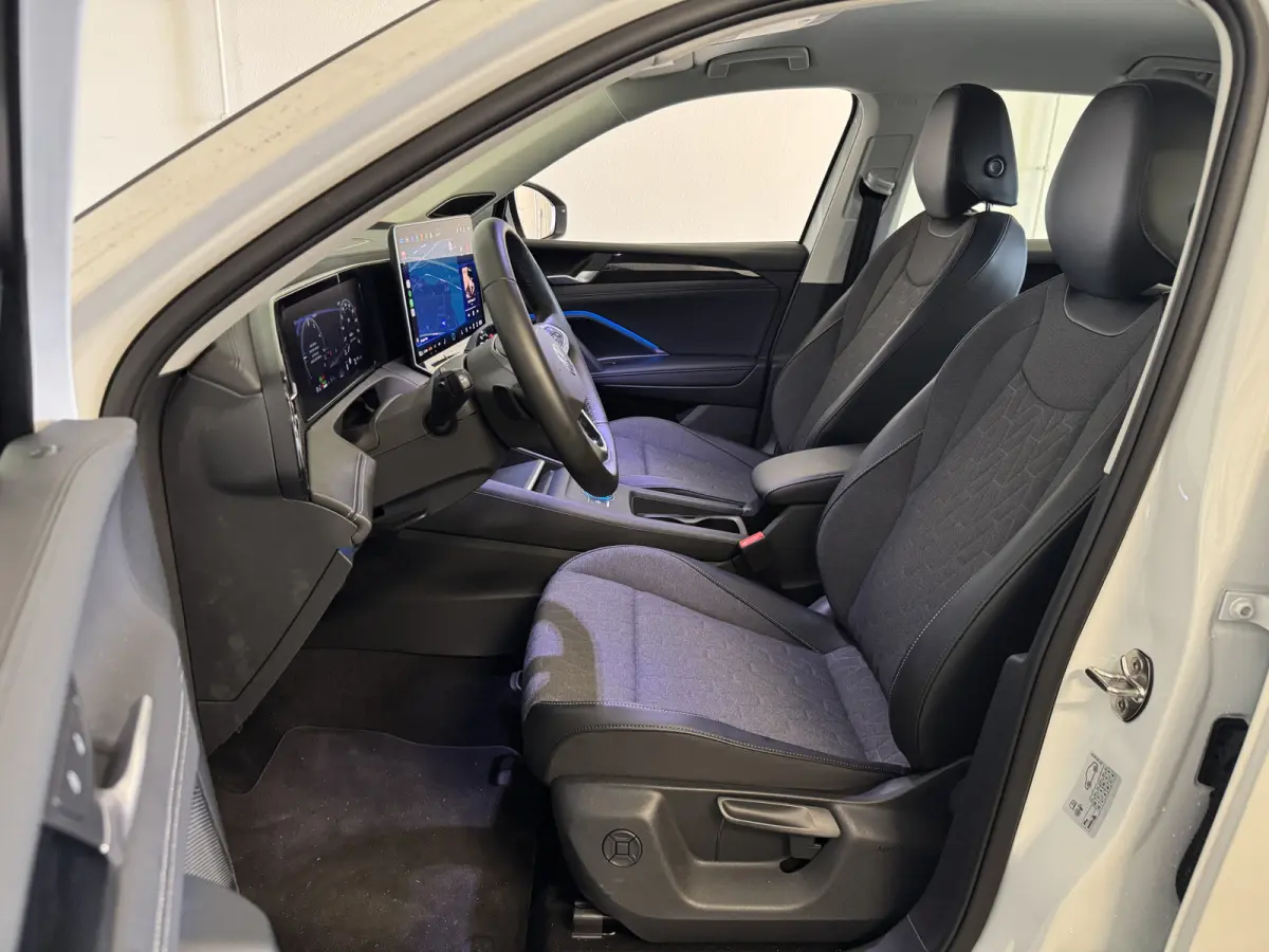1.5 TSI 204PK eHybrid DSG LIFE 360°CAMERA/HARMAN-KARDON/HEAD-UP/TREKHAAK *Fabrieksgarantie 2030*