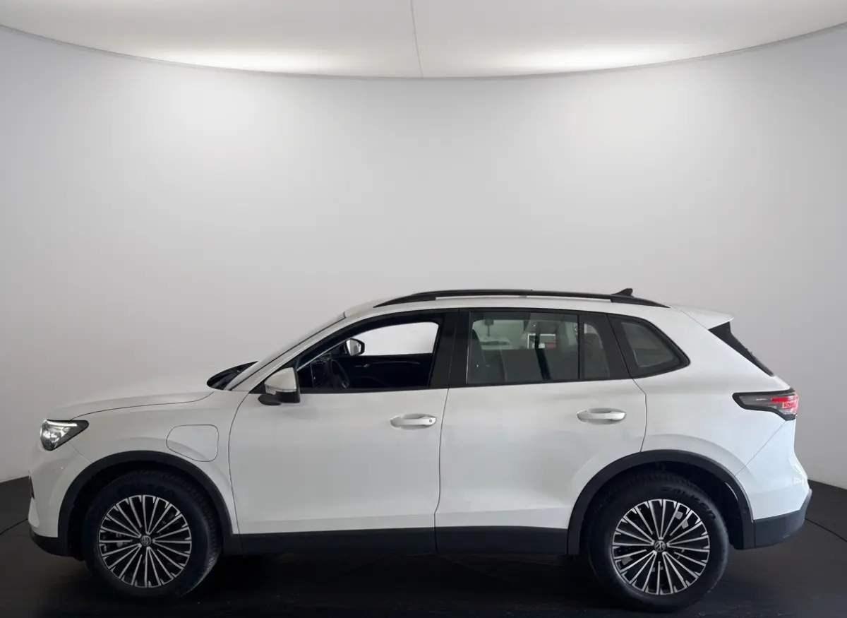 1.5 TSI 204PK eHybrid DSG LIFE 360°CAMERA/HARMAN-KARDON/HEAD-UP/TREKHAAK *Fabrieksgarantie 2030*