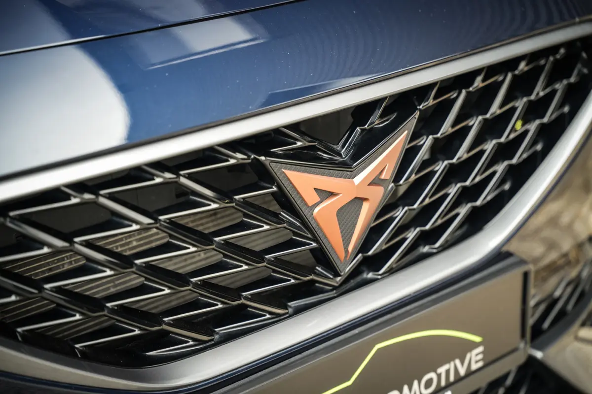 1.4 e-Hybrid VZ Copper Edition | PANORAMADAK | CUPRA KUIPSTOELEN | ACC | VIRTUAL COCKPIT | METALIC | MOOI! |