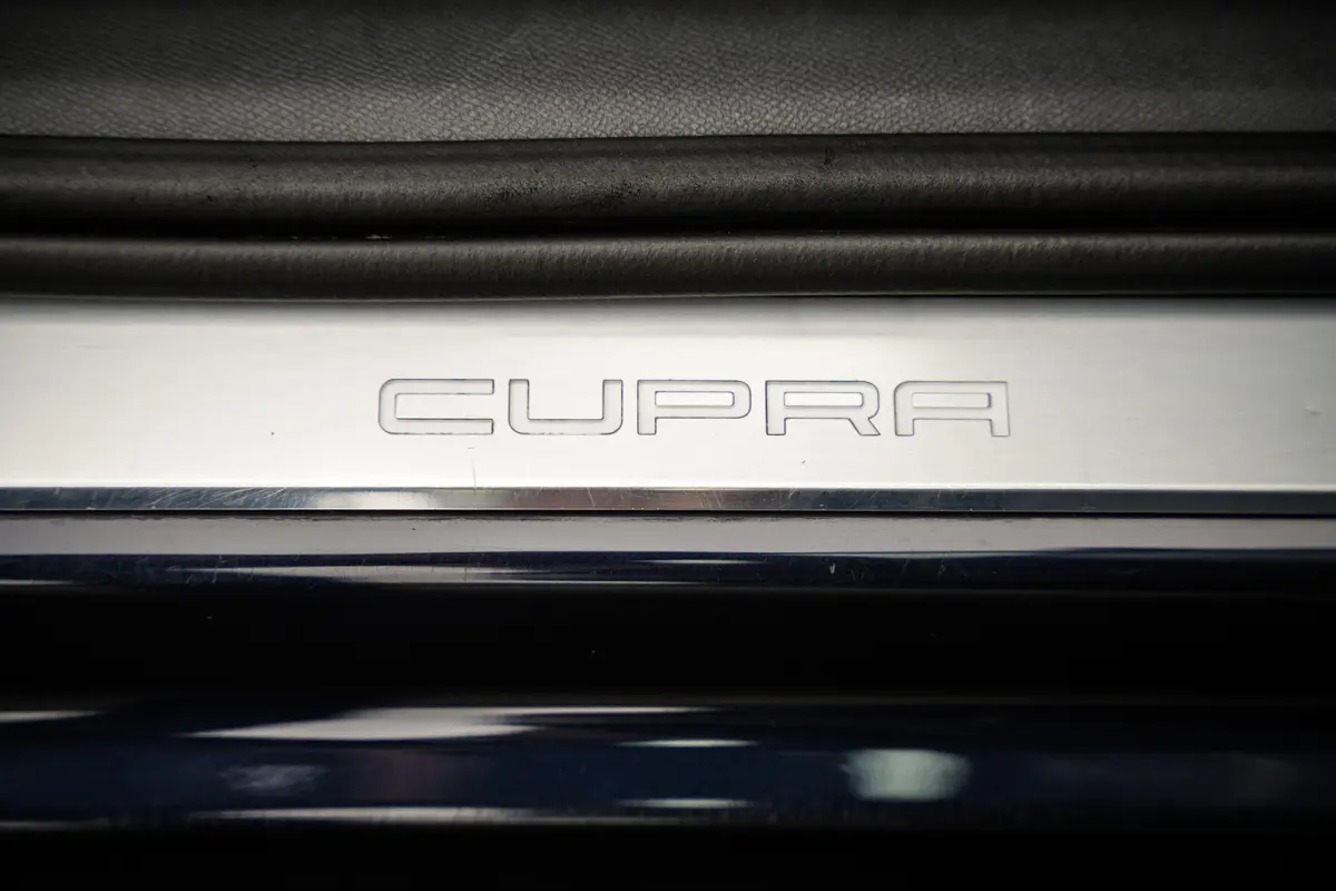 1.4 e-Hybrid VZ Copper Edition | PANORAMADAK | CUPRA KUIPSTOELEN | ACC | VIRTUAL COCKPIT | METALIC | MOOI! |