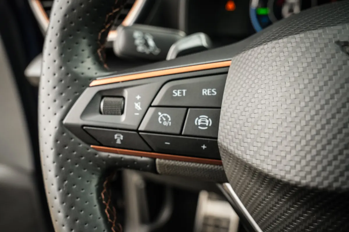 1.4 e-Hybrid VZ Copper Edition | PANORAMADAK | CUPRA KUIPSTOELEN | ACC | VIRTUAL COCKPIT | METALIC | MOOI! |