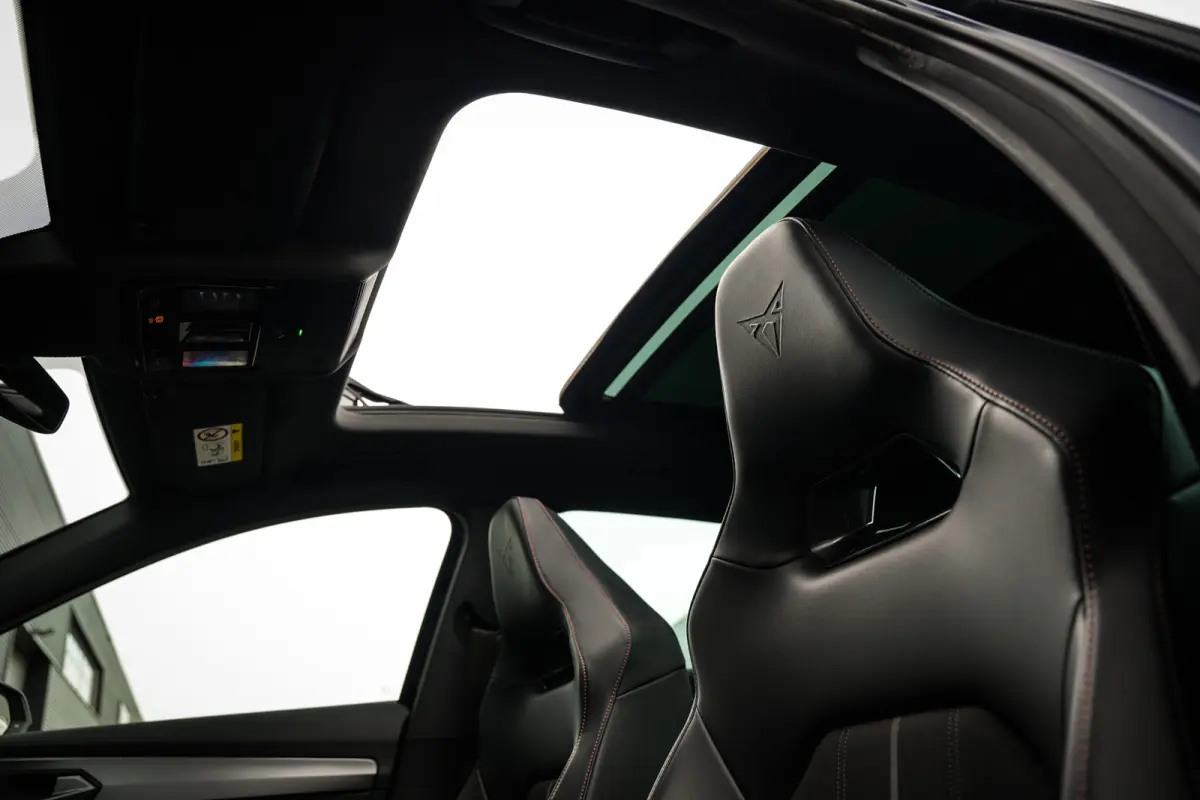 1.4 e-Hybrid VZ Copper Edition | PANORAMADAK | CUPRA KUIPSTOELEN | ACC | VIRTUAL COCKPIT | METALIC | MOOI! |